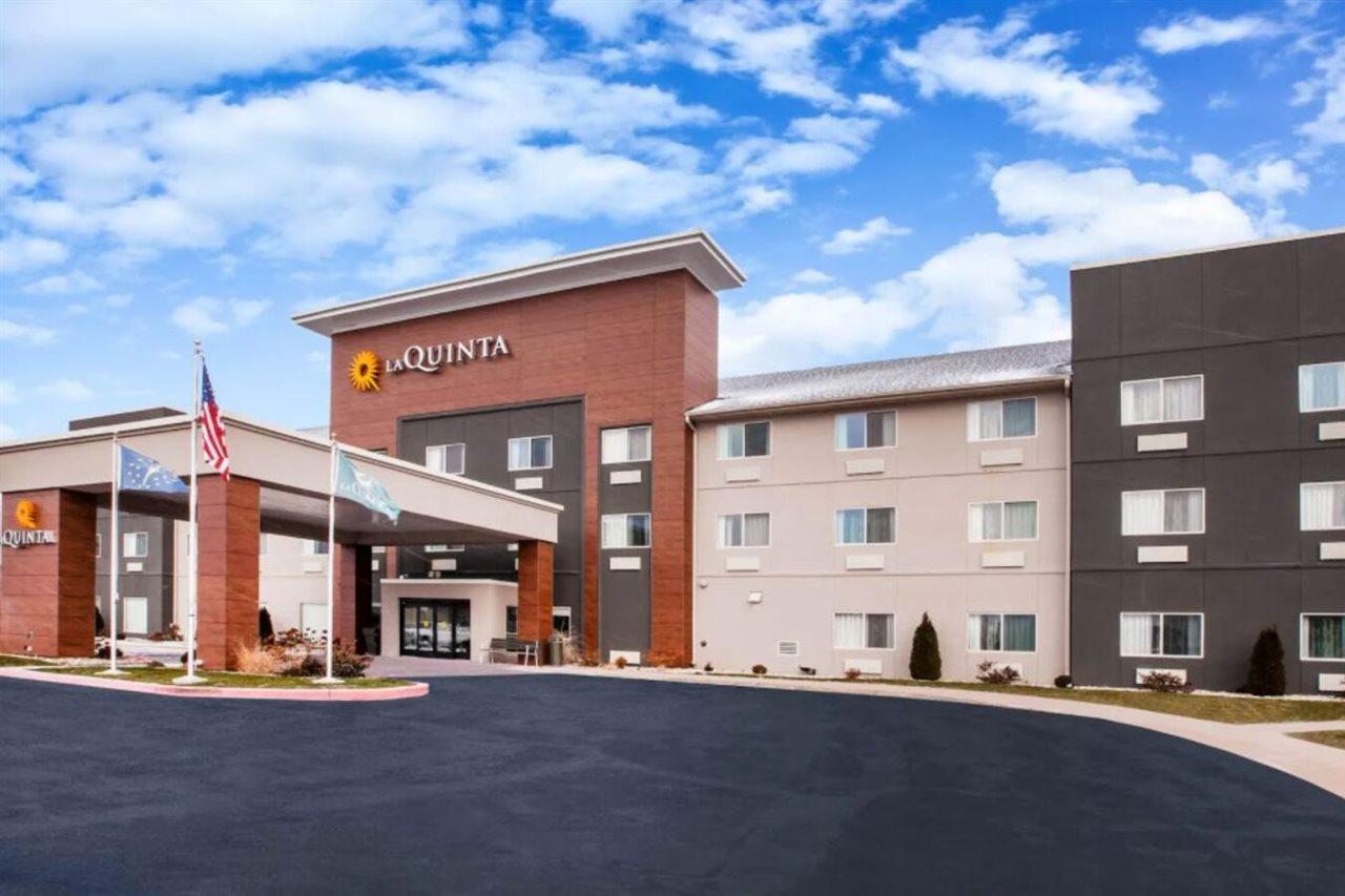 La Quinta Inn And Suites By Wyndham Elkhart Exterior photo